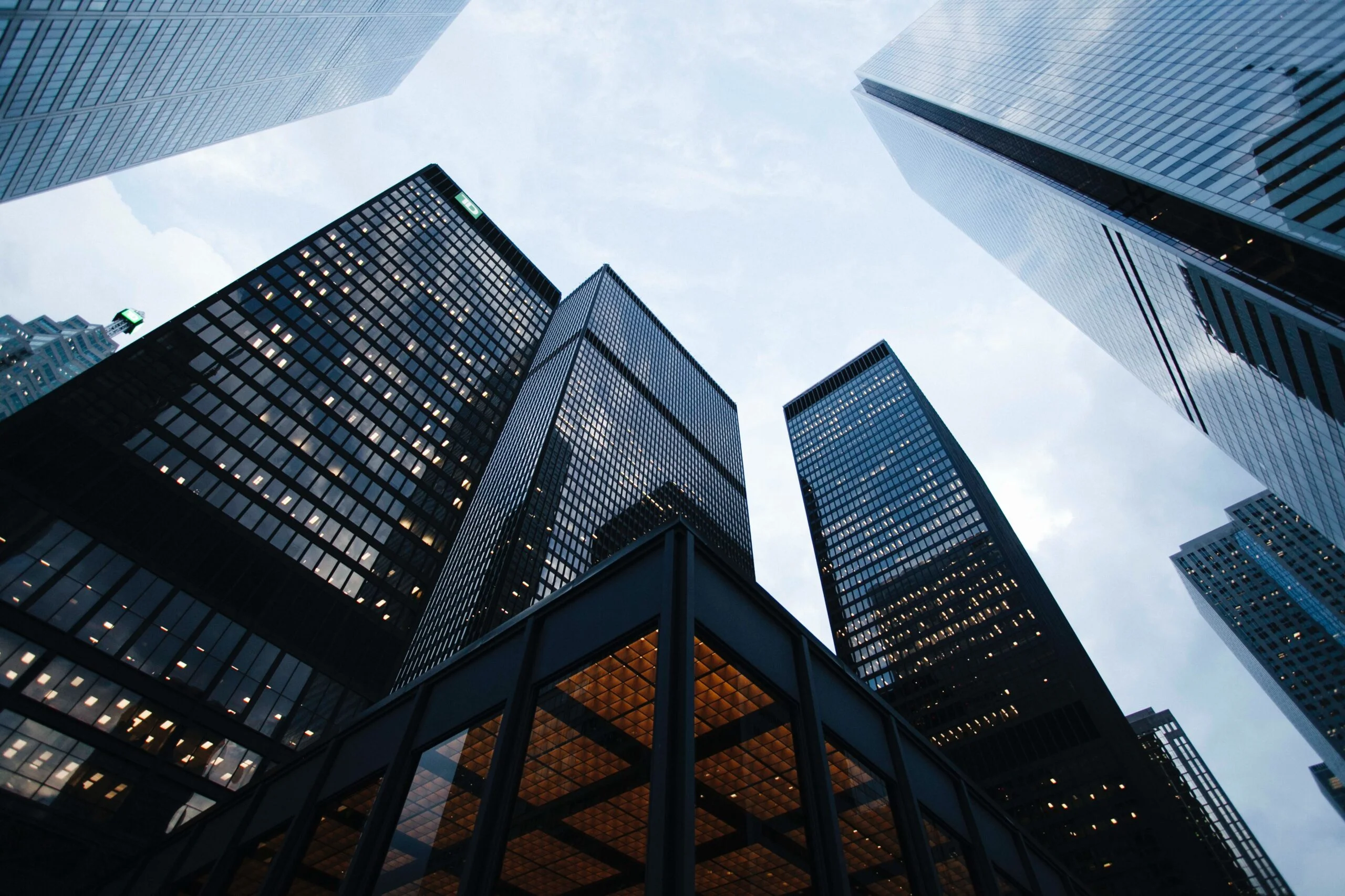 Ontario invites 486 Express Entry candidates in 18 occupations CRS 463-467